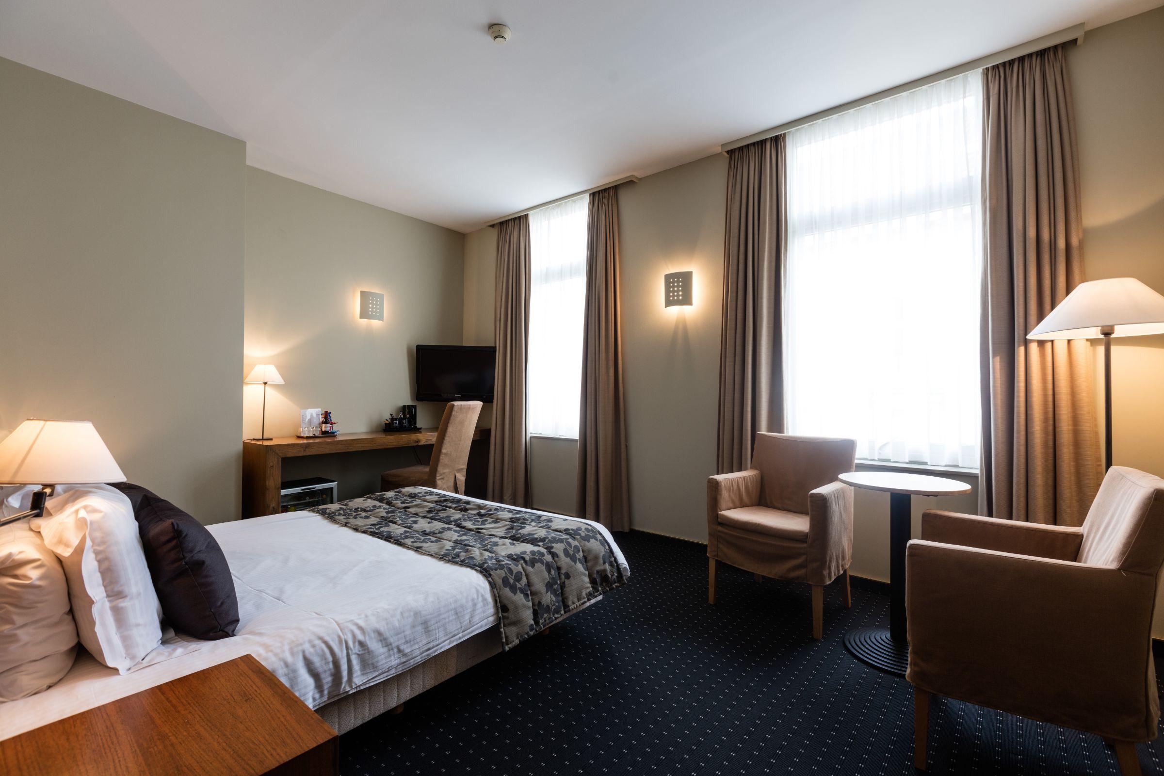 Hotel De Flandre Гент Екстериор снимка